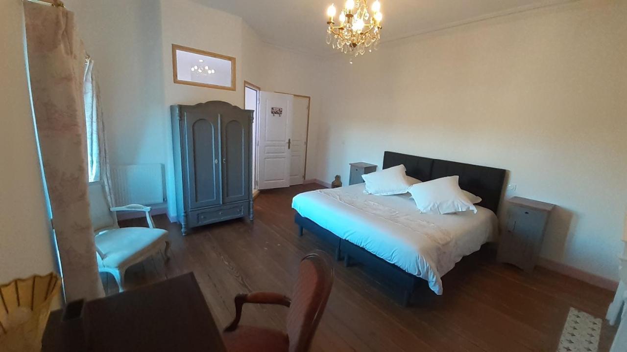 Auberge De Saint Jean Ploumilliau Esterno foto